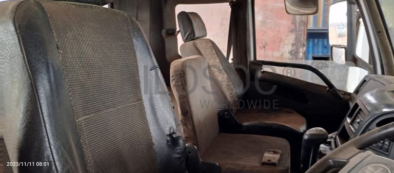 Camião cavalo de marca FAW