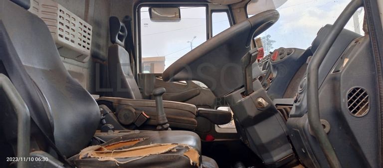 Camião de marca Iveco