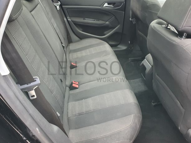 Peugeot 308 · Ano 2014
