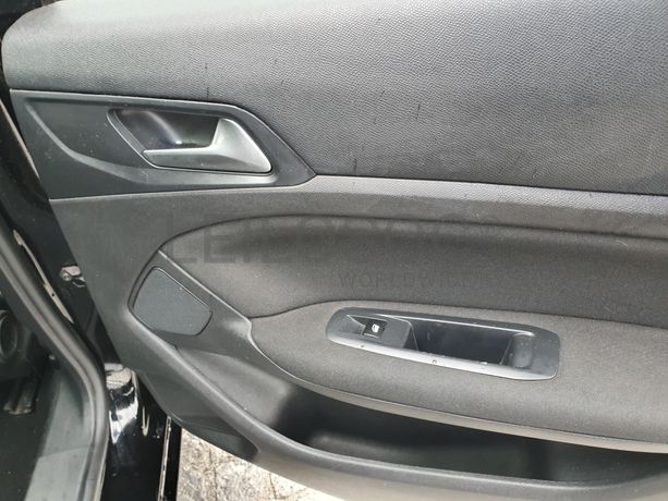 Peugeot 308 · Ano 2014