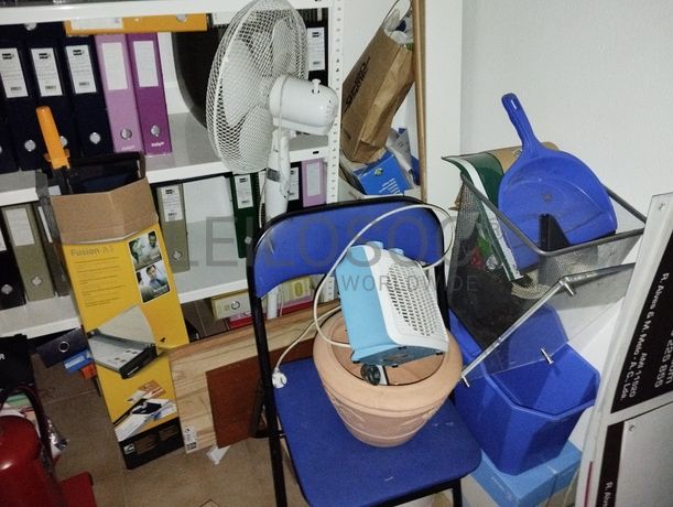 Equipamentos de Escritório · Diversos