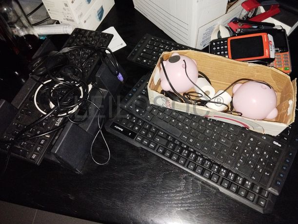 Equipamentos de Escritório · Diversos