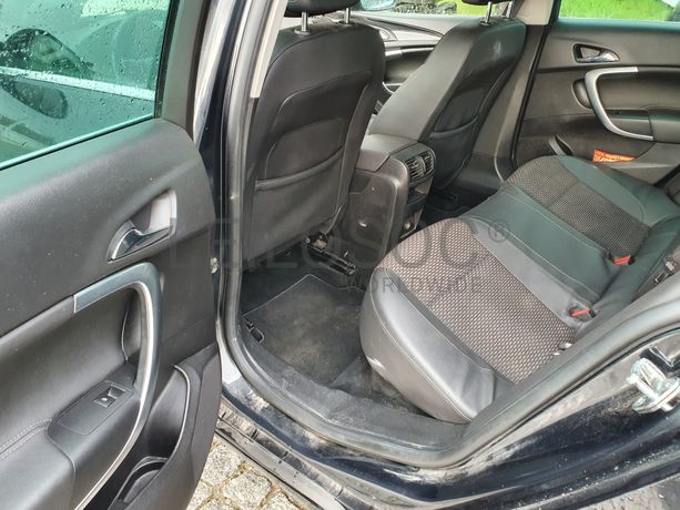 Opel Insígnia Sports Tourer SW · Ano 2014