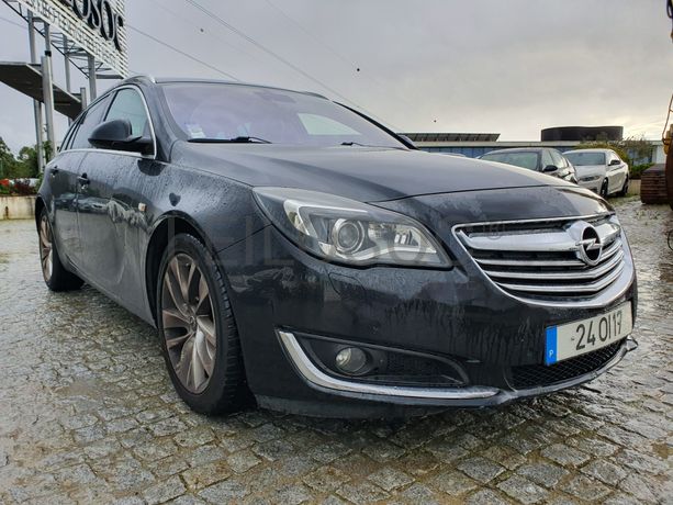 Opel Insígnia Sports Tourer SW · Ano 2014