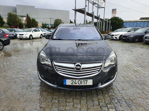 Opel Insígnia Sports Tourer SW · Ano 2014