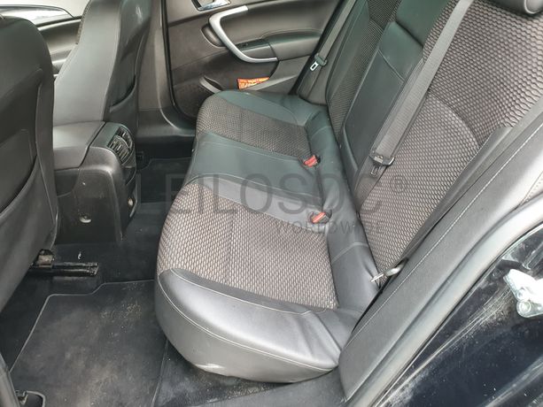 Opel Insígnia Sports Tourer SW · Ano 2014