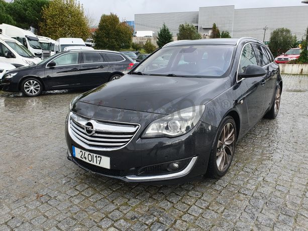 Opel Insígnia Sports Tourer SW · Ano 2014