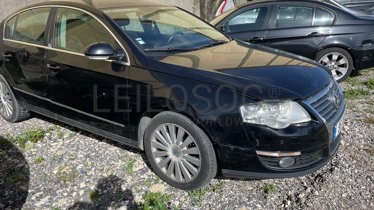 Volkswagen Passat 2.0 TDI · Ano 2005
