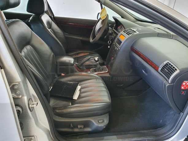 Peugeot 407 · Ano 2005