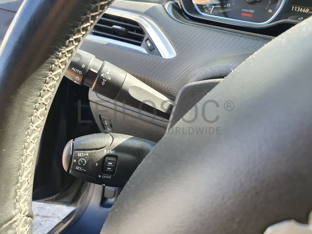 Peugeot 2008 · Ano 2015