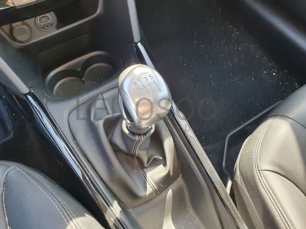 Peugeot 2008 · Ano 2015