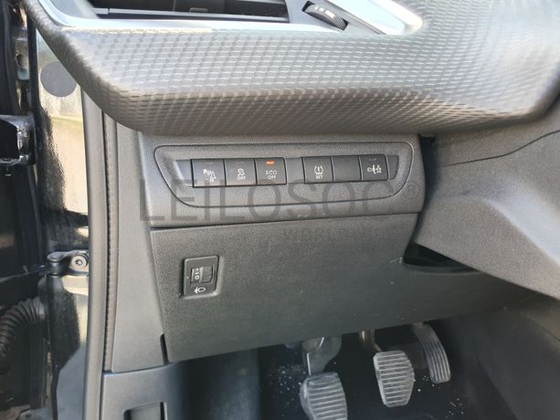 Peugeot 2008 · Ano 2015