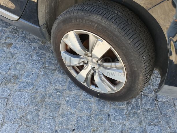 Peugeot 2008 · Ano 2015