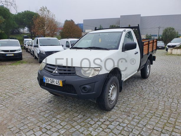Mitsubishi L200 · Ano 2015