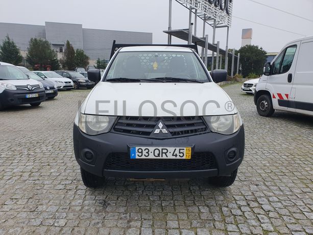Mitsubishi L200 · Ano 2015