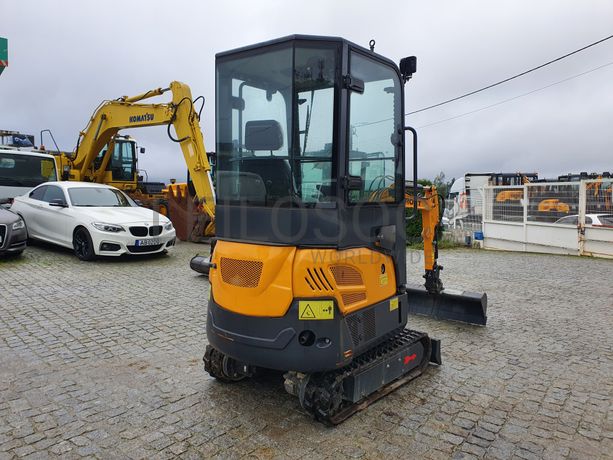 Mini Giratória Infront YFE16 · Ano 2022