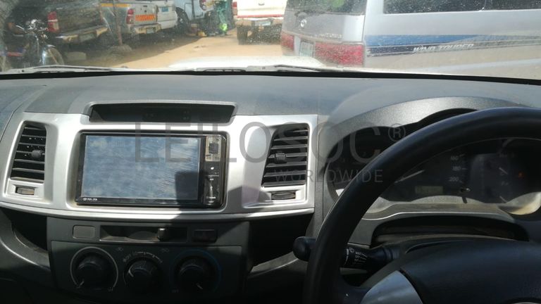 Toyota Hilux · Ano 2013