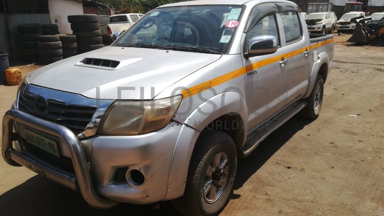 Toyota Hilux · Ano 2013