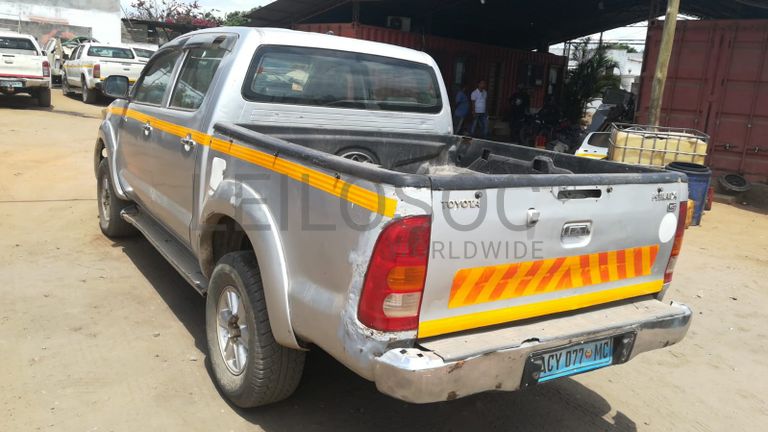 Toyota Hilux · Ano 2013