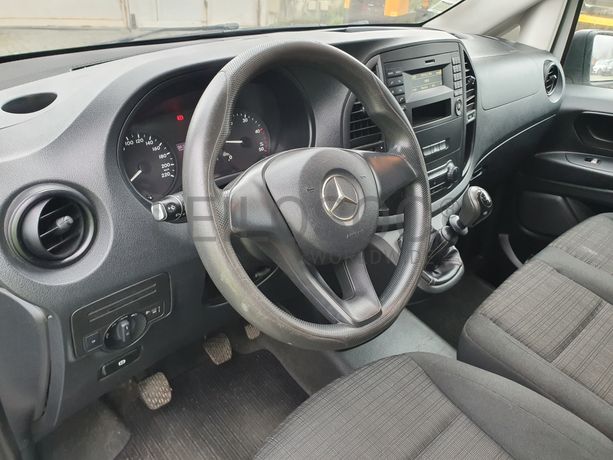 Mercedes-Benz Vito · Ano 2016