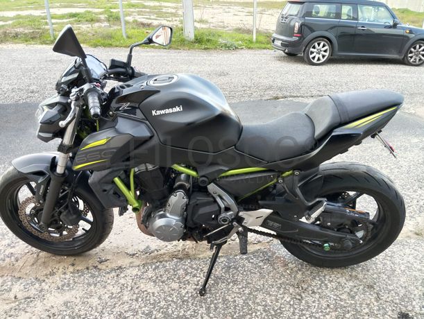 Kawasaki Z650 · Ano 2017