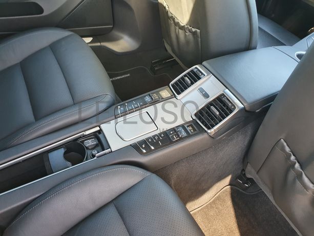 Porsche Panamera S Hybrid · Ano 2012