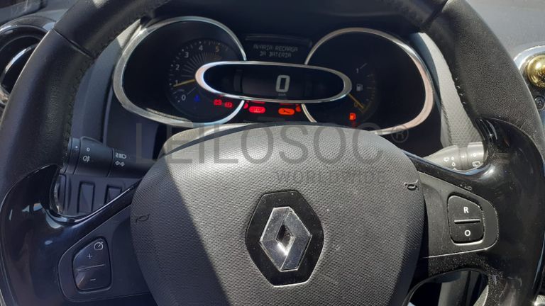 Renault Clio IV Grandtour DCI · Ano 2014