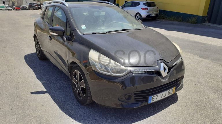 Renault Clio IV Grandtour DCI · Ano 2014