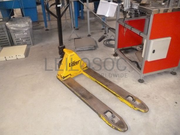 Lotes 12 a 43 - Máquinas Têxteis e Equipamentos