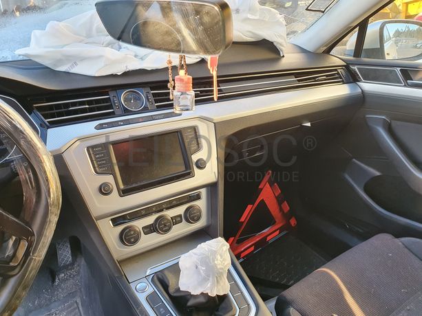 Volkswagen Passat · Ano 2016