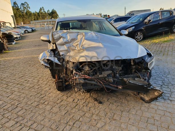 Volkswagen Passat · Ano 2016