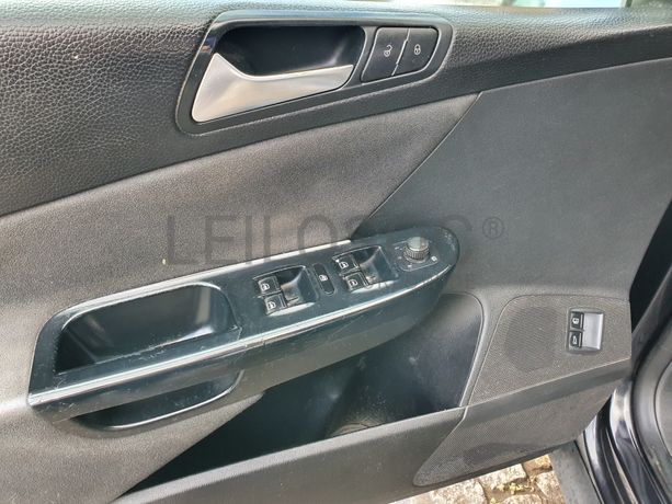 Volkswagen Passat · Ano 2011