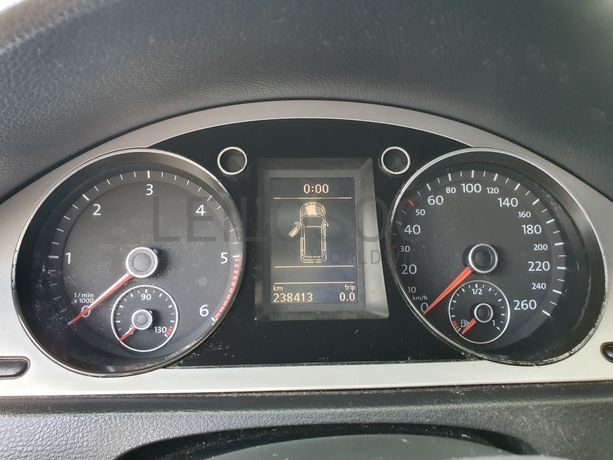 Volkswagen Passat · Ano 2011