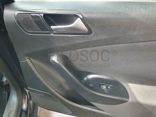 Volkswagen Passat · Ano 2011