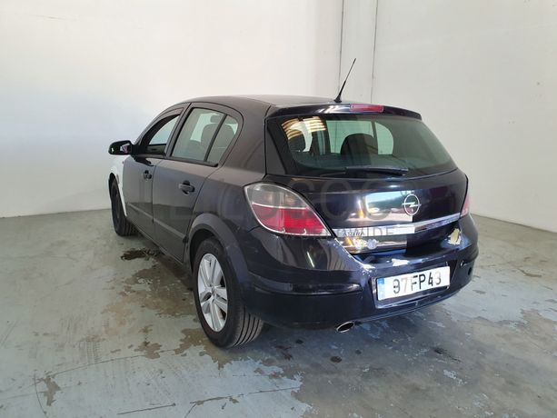 Opel Astra 1.7 CDTI · Ano 2008