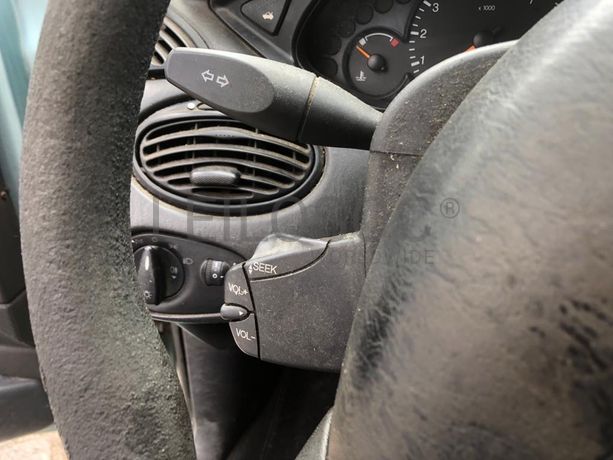 Ford Focus · Ano 2000