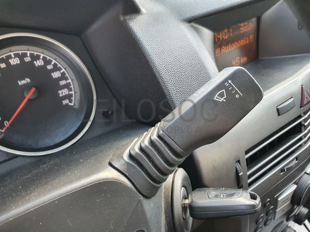 Opel Astra · Ano 2005