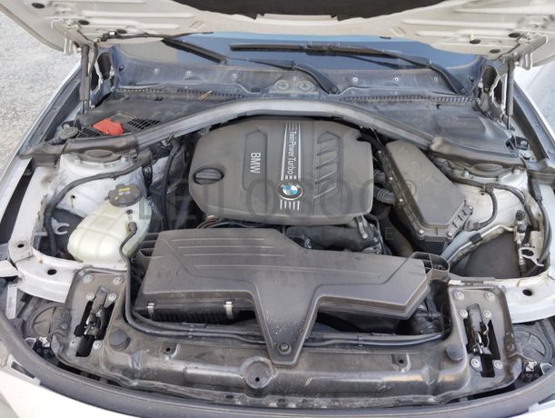 BMW 320D · Ano 2015