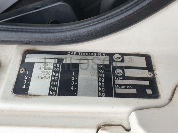 Porta Máquinas DAF CF 85.460 · Ano 2011