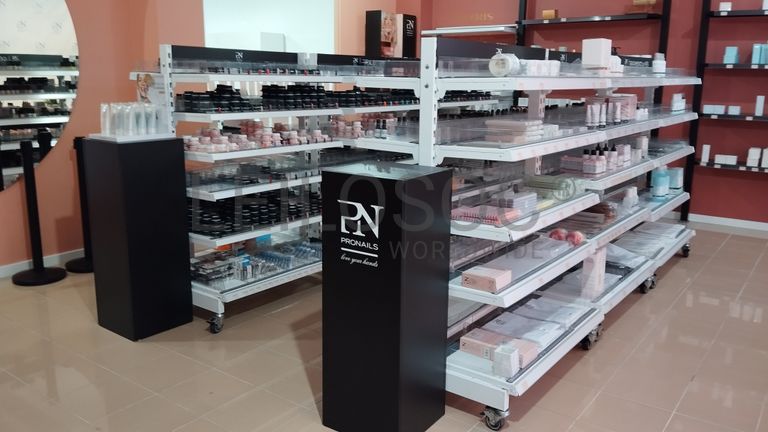 Mobiliário Escritório · Material Informático