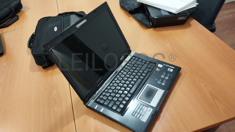 Mobiliário Escritório · Material Informático