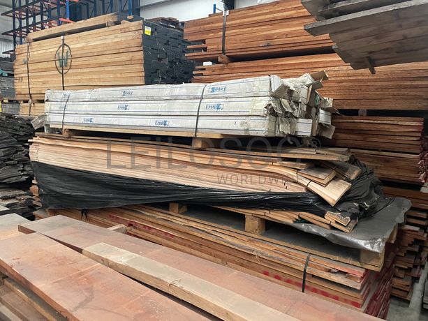 Madeira · Folha · Rodapés