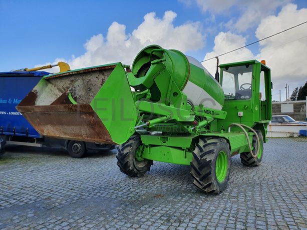 Autobetoneira Merlo DBM 2000