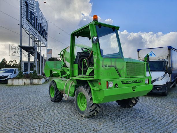 Autobetoneira Merlo DBM 2000