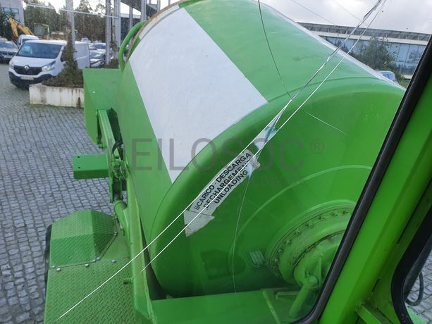 Autobetoneira Merlo DBM 2000