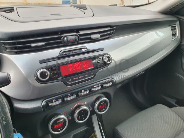 Alfa Romeu Giulietta · Ano 2011