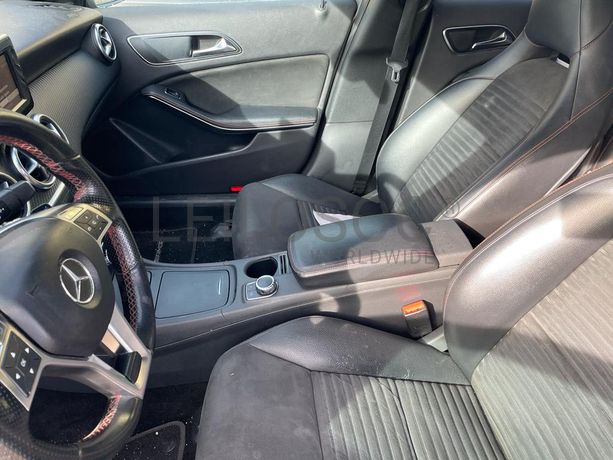 Mercedes-Benz Classe A 180 CDI · Ano 2013