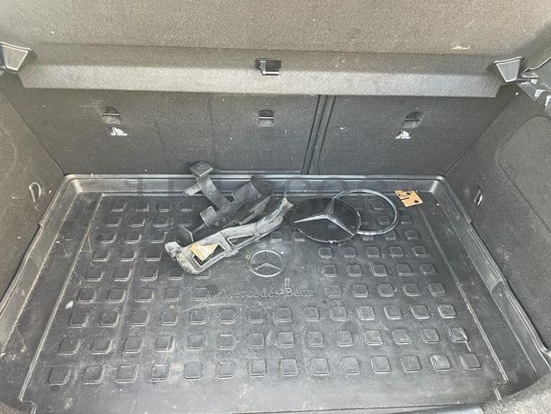 Mercedes-Benz Classe A 180 CDI · Ano 2013