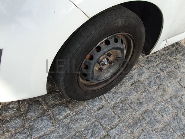 Renault Twingo · Ano 2011