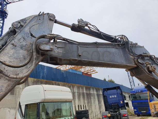 Escavadora Volvo EC2200